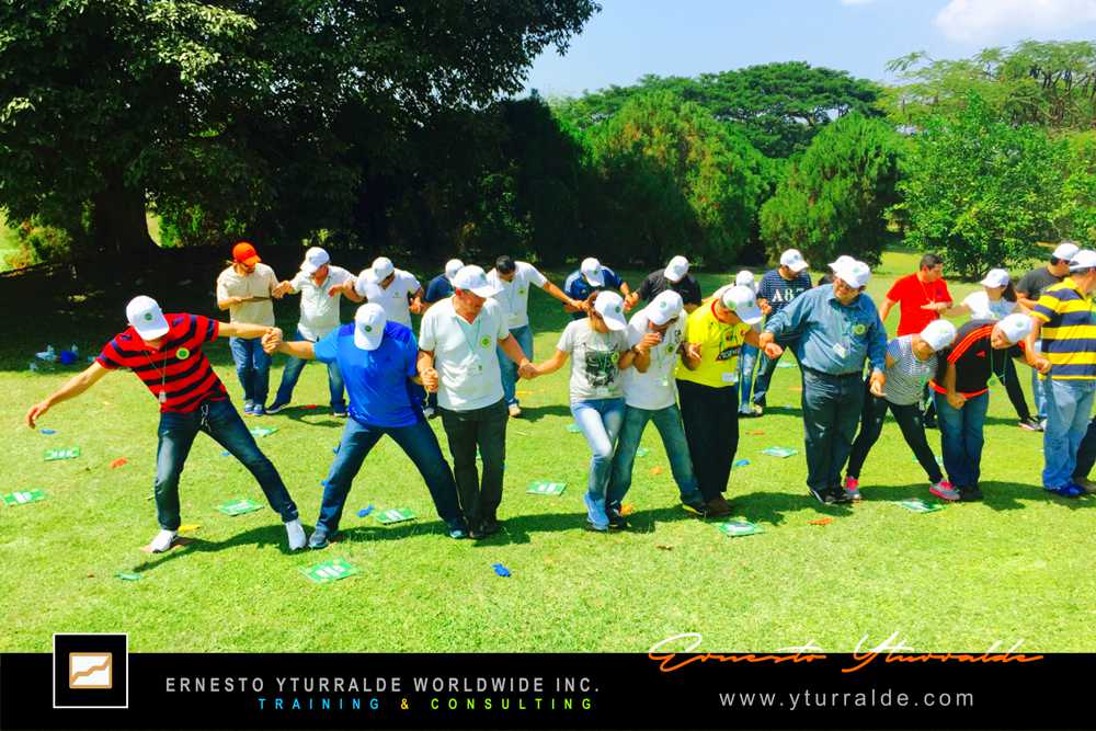Team Building en LATAM | Talleres de Cuerdas Bajas para equipos de alto rendimiento