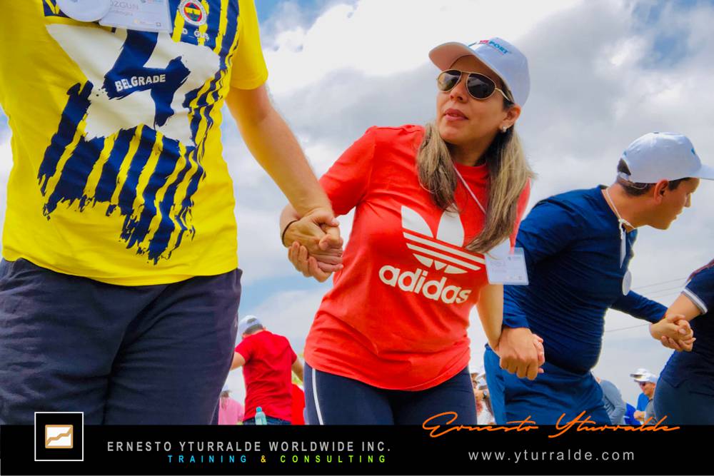 Integración empresarial con Talleres de Cuerdas en LATAM | Cultura de colaboración en equipos
